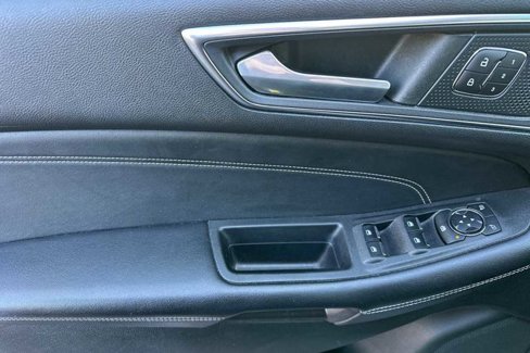 Certified 2022 Ford Edge Titanium image 10