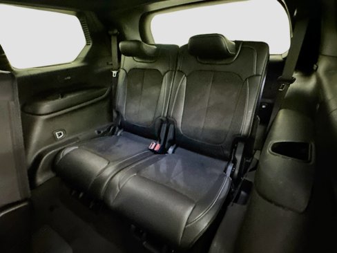 Used 2024 Jeep Grand Cherokee L Laredo image 29