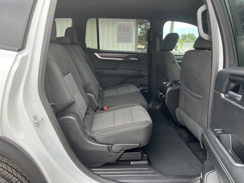Used 2025 GMC Acadia Elevation image 30