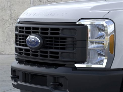 New 2025 Ford F350 XL w/ FX4 Off-Road Package image 17