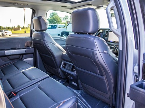 New 2026 Ford F250 Lariat w/ Black Appearance Package image 24