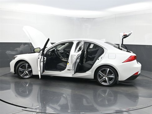 Used 2019 Lexus IS 300 image 37