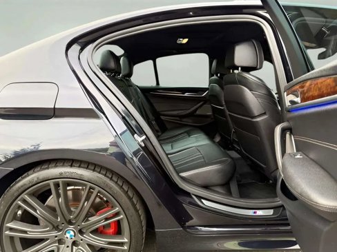 Used 2018 BMW 540i xDrive w/ M Sport Package image 28