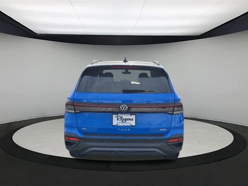 New 2025 Volkswagen Taos SE image 6