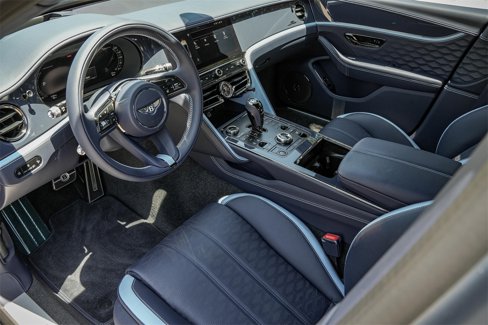 New 2025 Bentley Flying Spur Plug-In Hybrid image 2