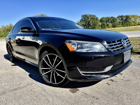 Used 2014 Volkswagen Passat TDI SE image 1