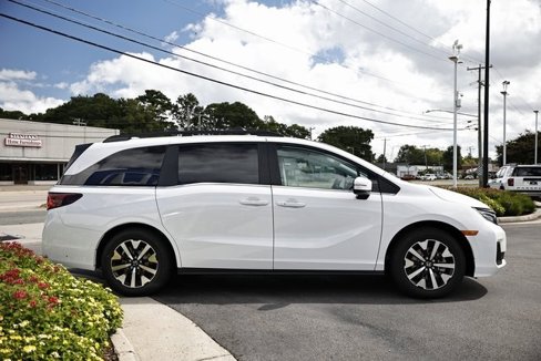 New 2026 Honda Odyssey EX-L image 15
