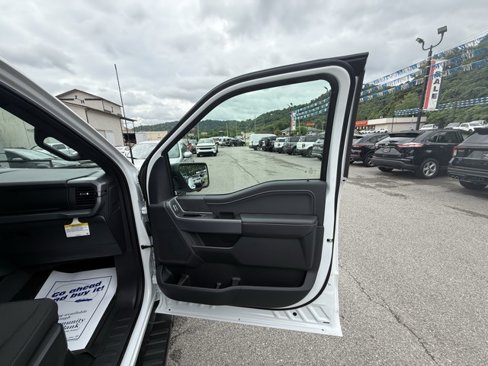 New 2025 Ford F150 XLT w/ Equipment Group 302A MID image 32