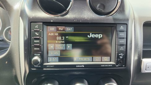 Used 2016 Jeep Compass High Altitude image 16