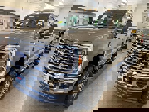 New 2026 Ford F250 Lariat image 4
