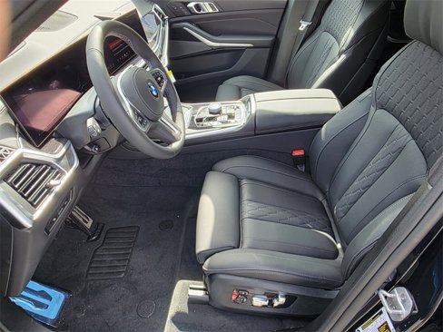 New 2026 BMW X7 M60i image 7