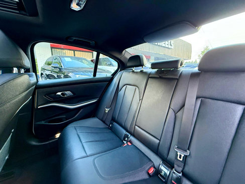 Used 2020 BMW 330i Sedan w/ Convenience Package image 31