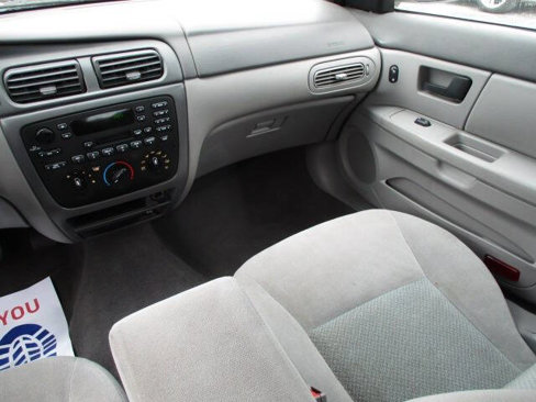 Used 2004 Ford Taurus LX image 16