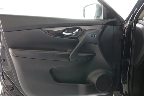 Used 2018 Nissan Rogue SL image 21