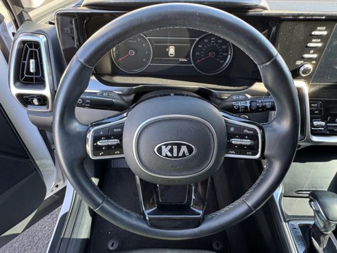Certified 2021 Kia Sorento S w/ Panoramic Sunroof Package image 9
