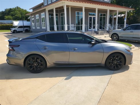 Used 2023 Nissan Maxima SR w/ Sport Mat Group image 8