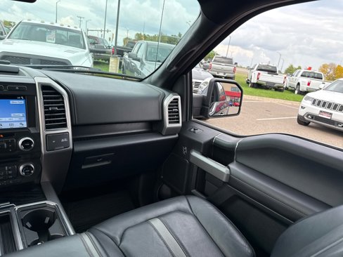 Used 2018 Ford F150 Platinum w/ Equipment Group 701A Luxury image 33