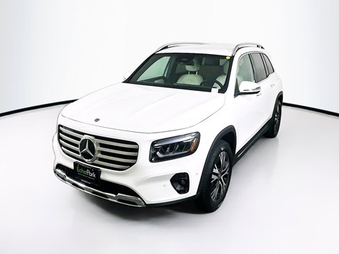 Used 2025 Mercedes-Benz GLB 250 image 3