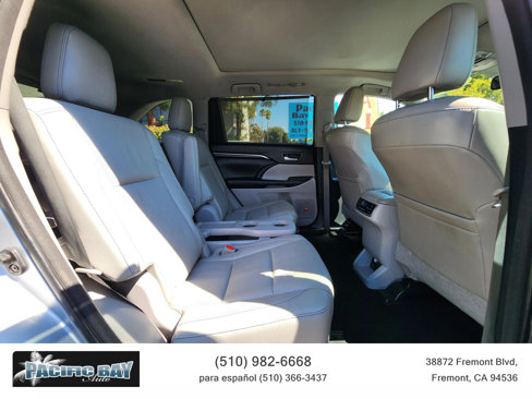 Used 2015 Toyota Highlander Limited Platinum image 21