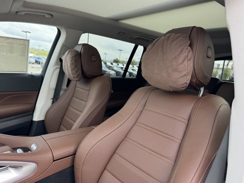 New 2026 Mercedes-Benz GLS 450 4MATIC image 19