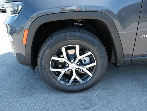 New 2025 Jeep Grand Cherokee Limited image 14