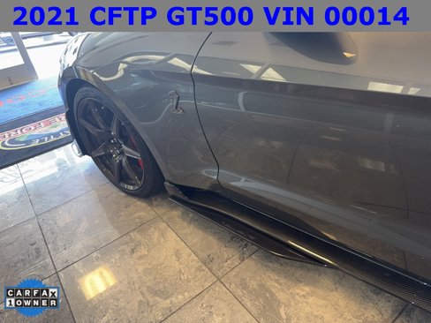 Used 2021 Ford Mustang Shelby GT500 w/ Carbon Fiber Track Pack image 9