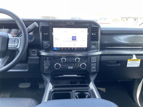New 2025 Ford F250 Lariat w/ Lariat Ultimate Package image 14