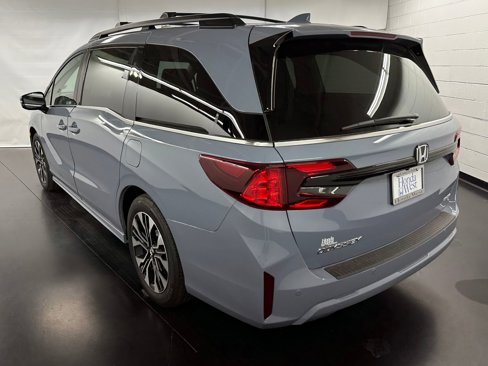 New 2026 Honda Odyssey Elite image 3