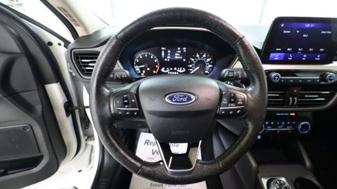 Used 2020 Ford Escape SEL image 19