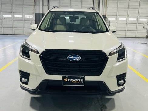 Used 2023 Subaru Forester Premium image 13