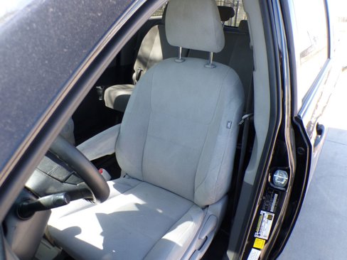 Used 2020 Toyota Sienna L image 14