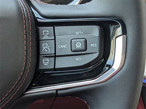 New 2025 Jeep Wagoneer Launch Edition w/ Trailer Tow Group image 17