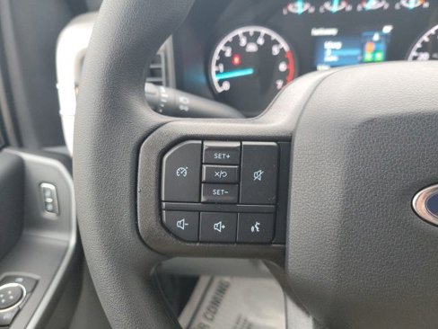 New 2026 Ford F250 4x4 Crew Cab Super Duty image 17