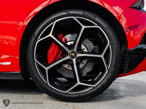 Used 2021 Lamborghini Huracan EVO image 39