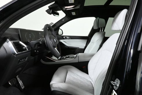 New 2026 BMW X7 xDrive40i w/ M Sport Package image 3