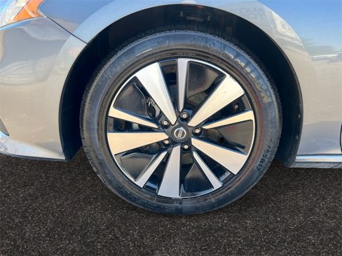 Used 2022 Nissan Altima 2.5 SV image 14
