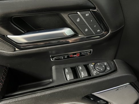 Used 2024 GMC Sierra 1500 AT4X image 28