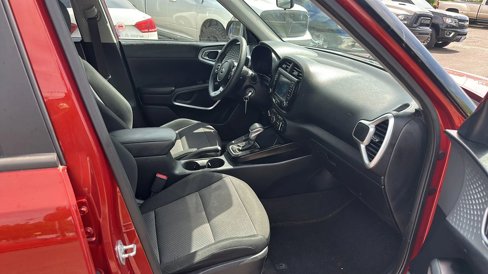 Used 2021 Kia Soul LX image 14
