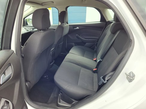 Used 2018 Ford Focus SE image 11