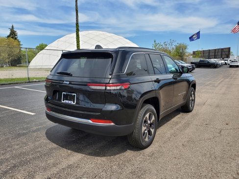 New 2025 Jeep Grand Cherokee Limited 4xe w/ Trailer Tow Package image 7