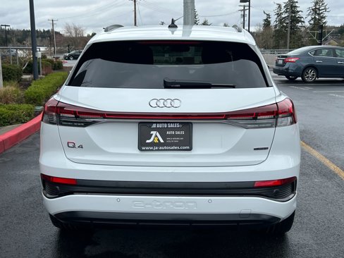 Used 2023 Audi Q4 e-tron Premium Plus image 7