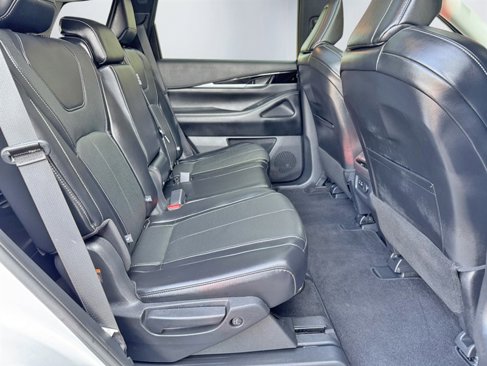 Used 2023 INFINITI QX60 Pure image 23
