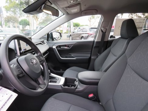 New 2025 Toyota RAV4 XLE image 15