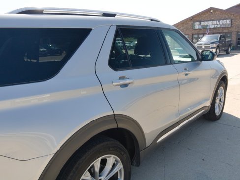 Used 2024 Ford Explorer Limited image 9