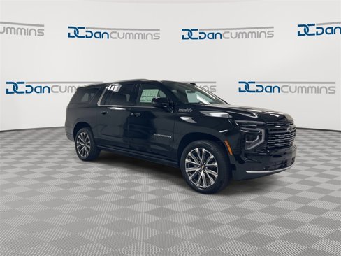 New 2026 Chevrolet Suburban High Country image 2