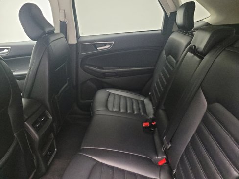 Used 2024 Ford Edge SEL image 18