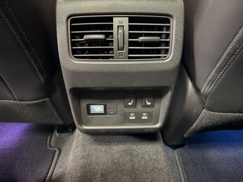 Used 2025 Nissan Rogue Platinum w/ Tech Package image 20