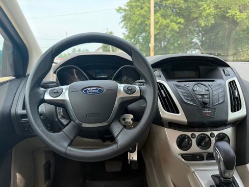 Used 2012 Ford Focus SE image 9