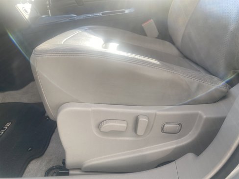 Used 2012 Nissan Rogue SL image 19