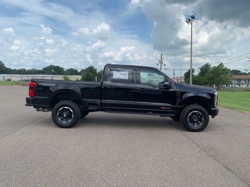 New 2025 Ford F250 Lariat w/ Lariat Ultimate Package image 8